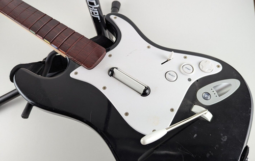 Rock Band Fender Stratocaster Wireless Guitar Controller PS3 Tested No Dongle - Picture 6 of 6