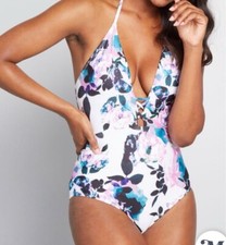 NWT ModCloth The Pamela One-Piece Swimsuit - White - Size Small