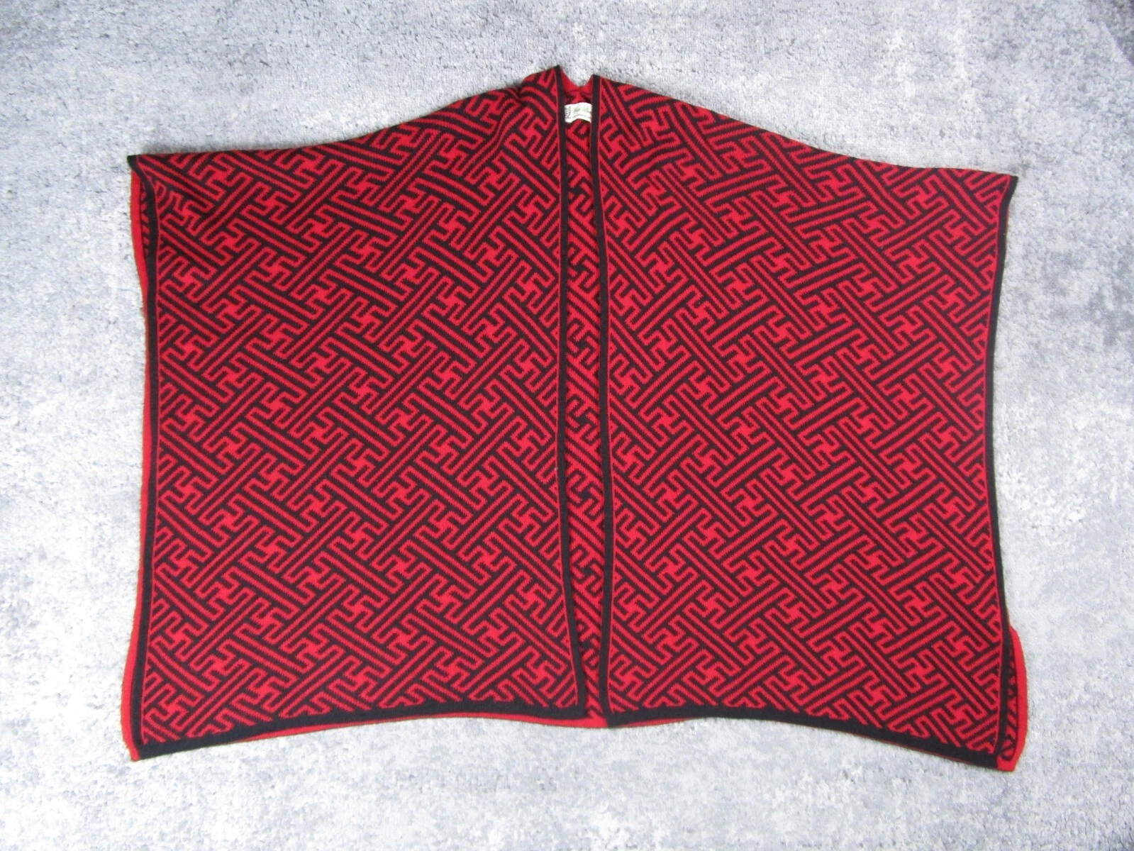 White Llama Poncho Unisex Adult One Size Fits All Red Tribal Geometric Outerwear