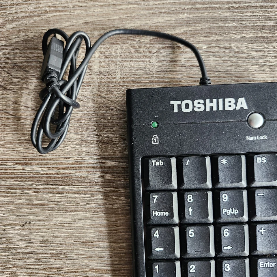Toshiba Portable Numeric Keypad PA3828U-1ETB USB Plug And Play Scissor Key - Image 3 of 4