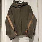 Picture 2 of 8