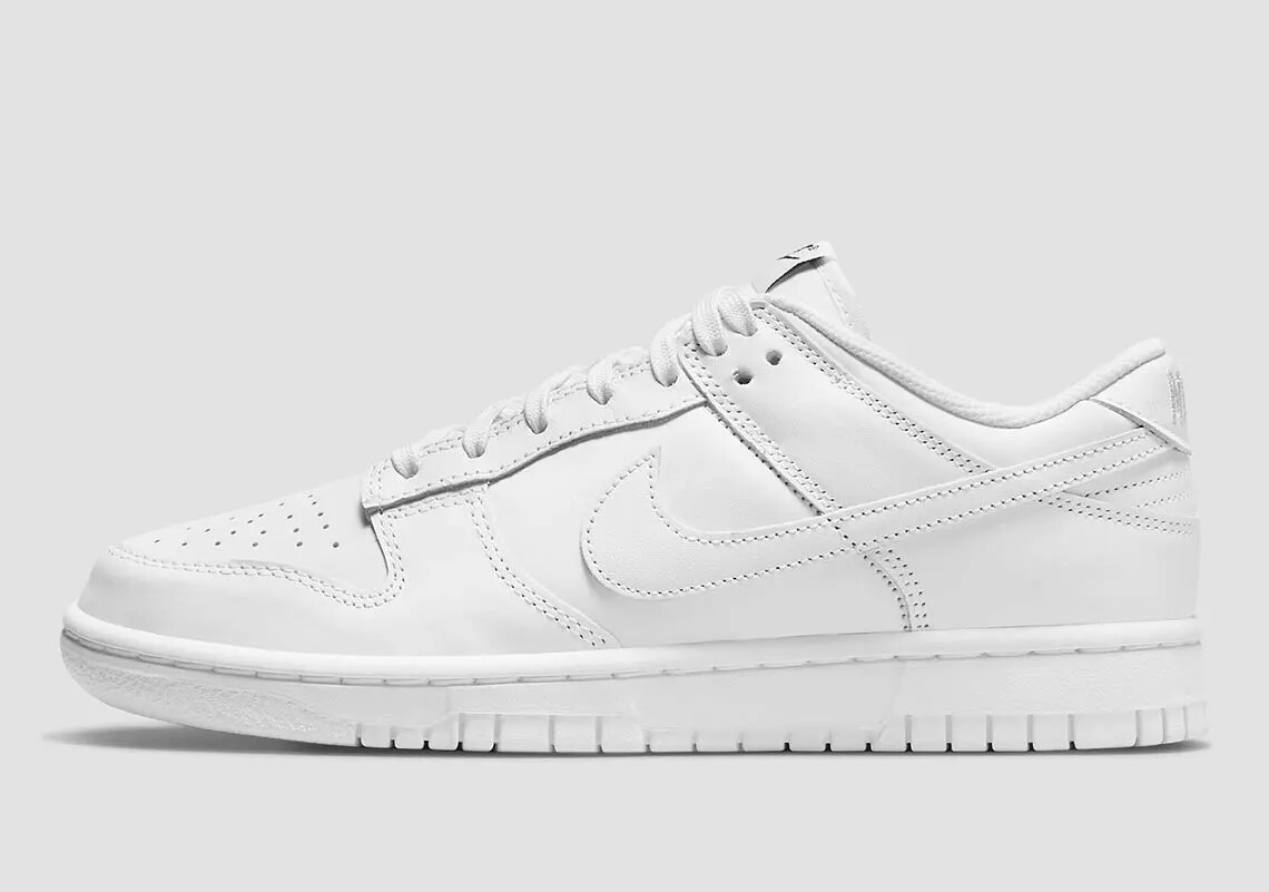 Кроссовки Nike Dunk Low Triple White 2022 DD1503-109 Женские Новые