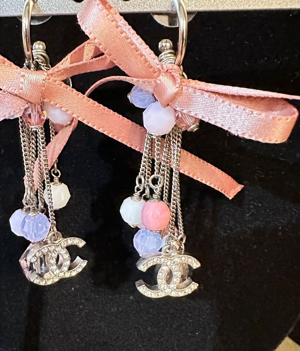 ピアス Monday Edition _ Ribbon Earrings Chanel 07C extra long pink Ribbon bead & Crystal logo