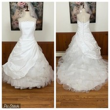 Gorgeous Vintage Y2K Eden Bridals Tufted Organza Wedding Gown