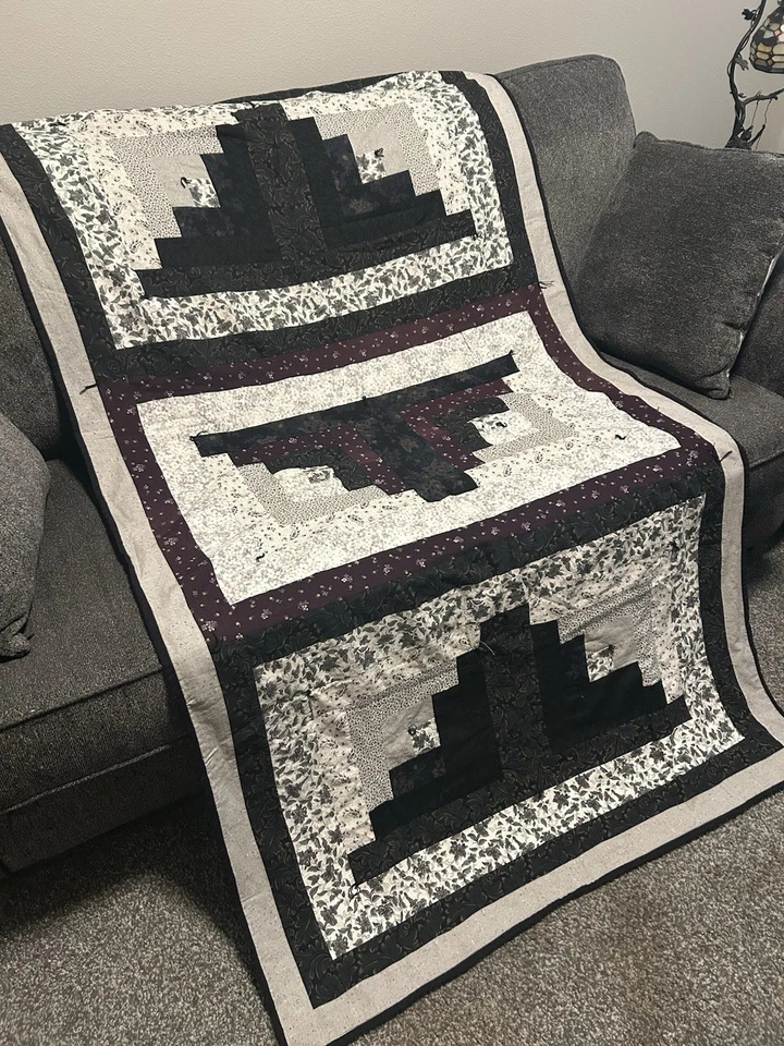 Edredón de retazos azteca hecho a mano 76"x41" acento de cama de regazo negro blanco gris hecho en EE. UU. Foto 3 de 4