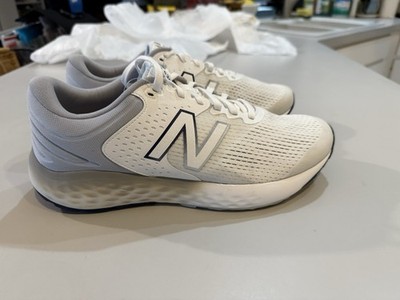 Size 11.5 Men s - New Balance 520 V7 White