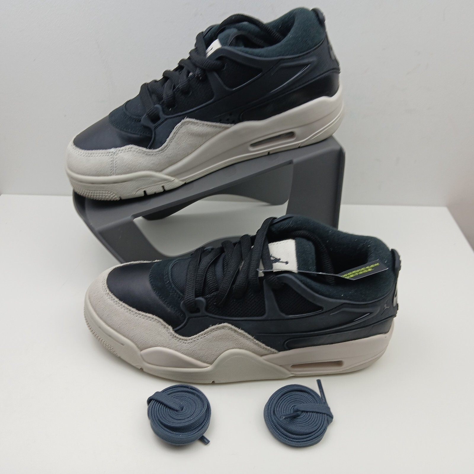 Nike Air Jordan 4 RM GS Black Gym Light Bone UK 5.5 / US 6Y/ EUR 38.5 FQ7938-001