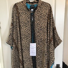 One Size Ashro Fabianne Ethnic Leopard Print Beaded Reversible Cape