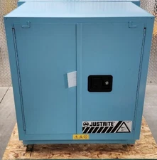 Justrite 19 Gallon, 1 Shelf, 2 Doors, Self Close Corrosives/Acids Safety Cabinet