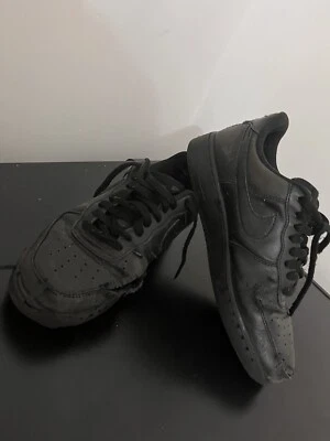 Size 7.5 - Nike Air Force 1 '07 Low Triple Black