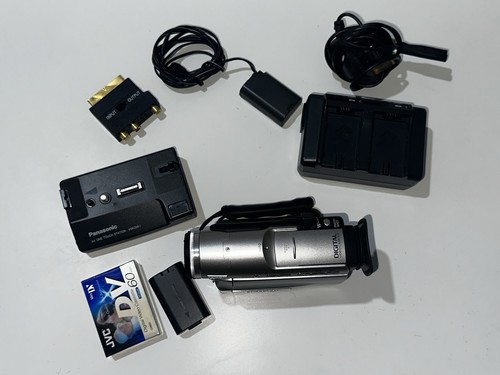 Videocamera digitale Panasonic NV-DS99B Mini DV E accessori - testata - Foto 2 di 15