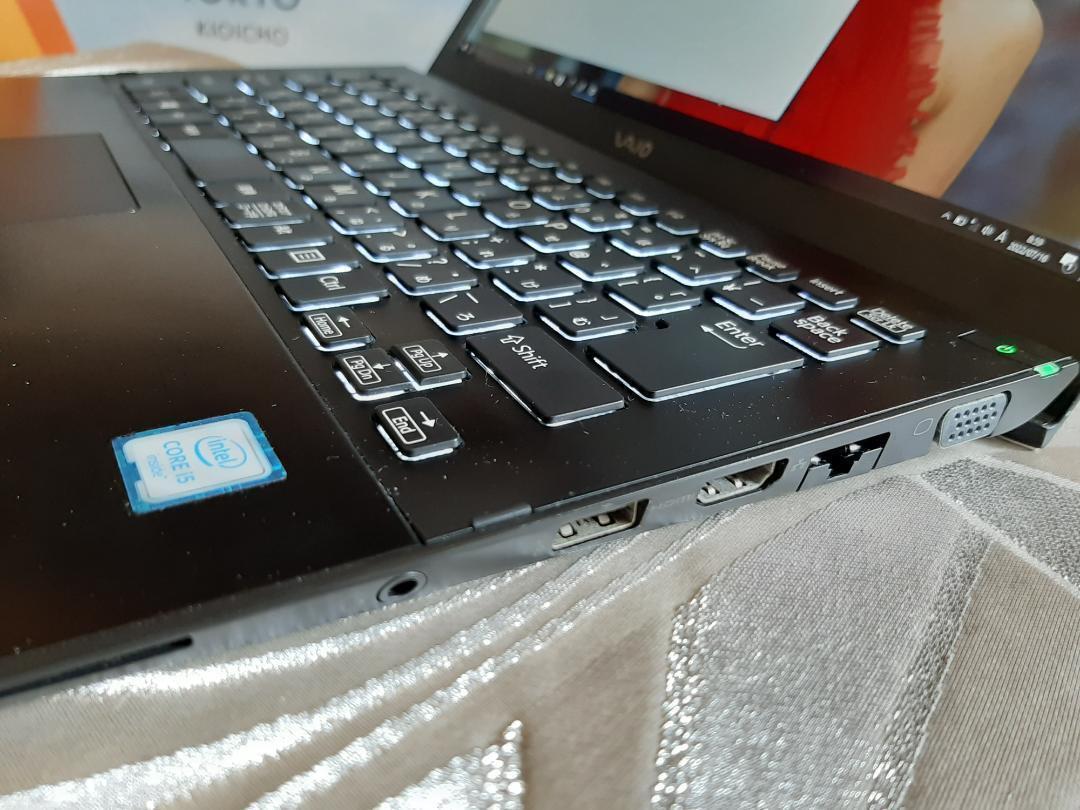 VAIO S13 Intel Core i5 6200U 2.30GHz 256GB/SSD M.2 8G FHD VAIO S13 Intel Core i5 6200U 2.30GHz 256GB/SSD M.2 8G FHD