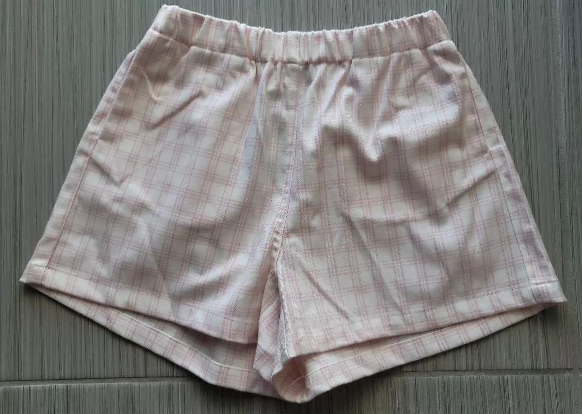 Brandy Melville White and Pink Blush Plaid Logan Shorts XS S New with Tags  NWT