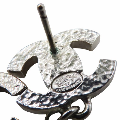 CHANEL Coco Mark Pearl Earrings Silver Plated - Picture 4 of 9