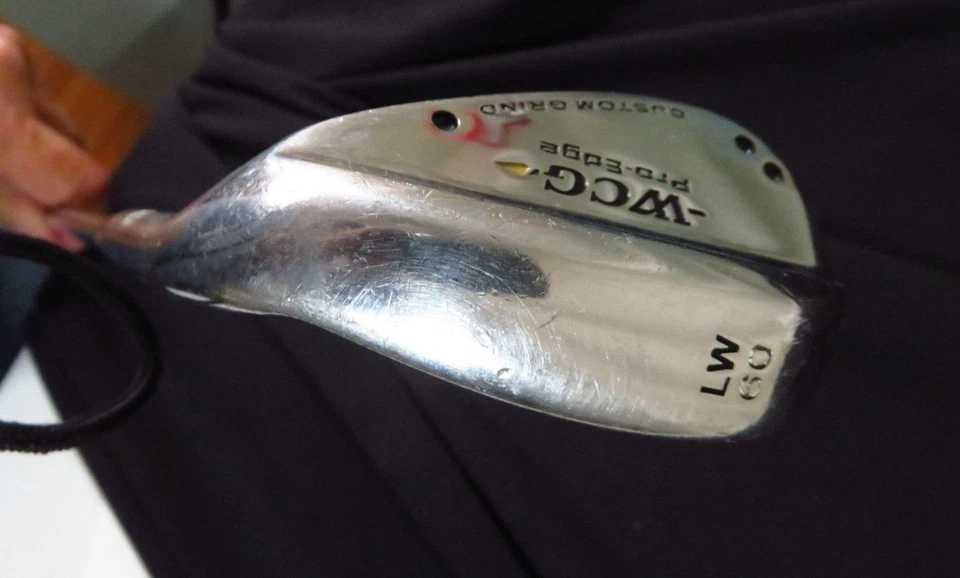 Club de Golf Warrior Custom Golf 60 ̊ Lob Wedge Derecha Pro Edge - Flexión rígida Foto 4 de 4