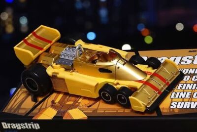 In Stock New DX9 Toys D17 Giuliano Dragstrip Transforms Action Figure D-17 Model