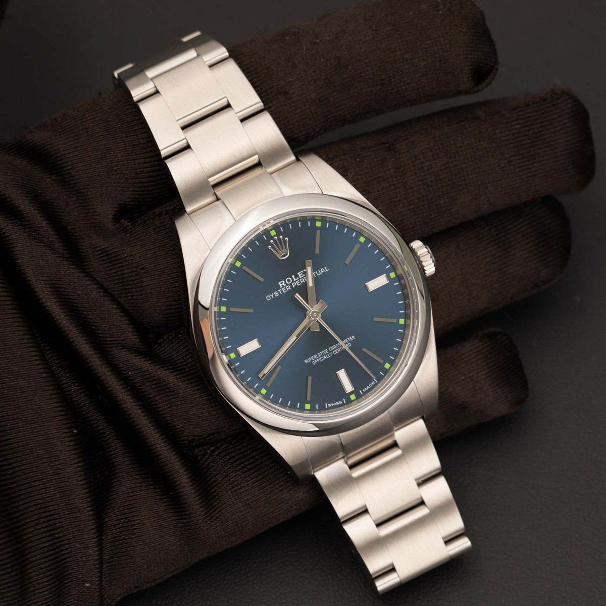 Rolex Oyster Perpetual 114300 Watch 39mm Stainless Steel Bracelet