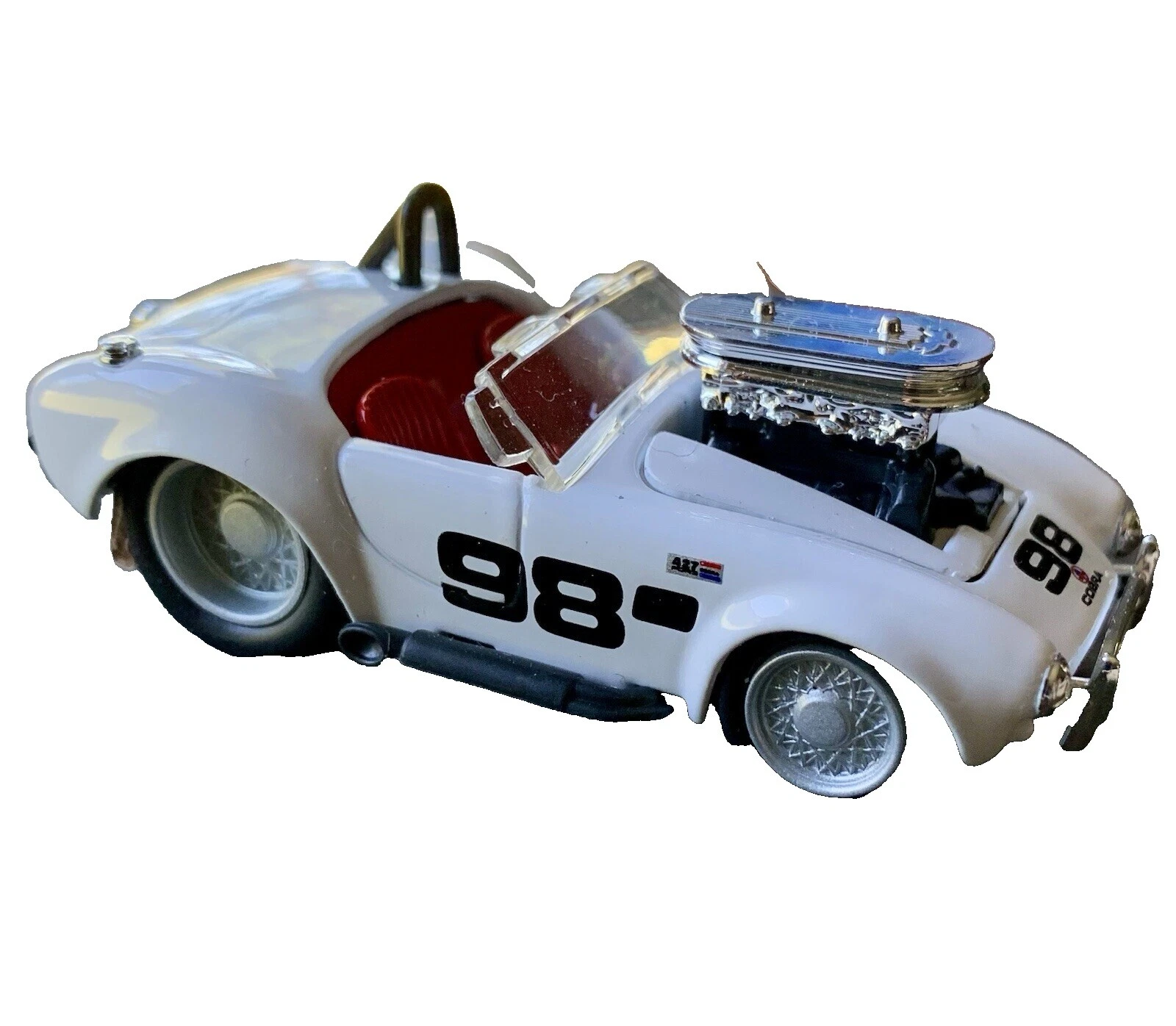 Muscle Machines 1:43 Diecast Racing Cars