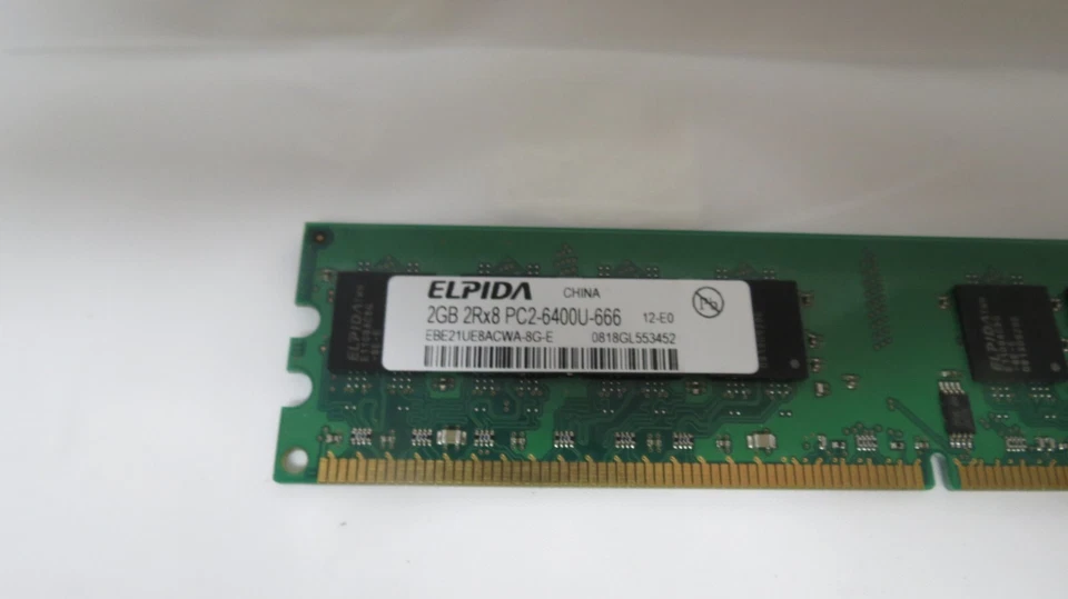 Elpida Ram 2GB 2Rx8PC2-6400U-666 EB21UE8ACWA-8GE 0818GL533452 - Image 4 of 4