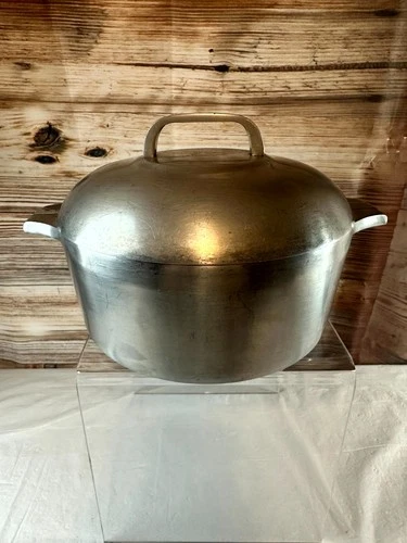 VTG Wagner Ware Sidney O Magnalite 4248P Cast Aluminum Dutch Oven Roaster w/ Lid