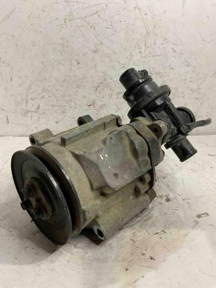 87-89 Chevrolet ForwardControl P30 MotorizedHome Air Pump 26037272 7.4L 8C Upper - Image 2 of 4