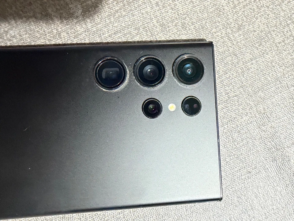 Samsung Galaxy S23 Ultra · 256GB, foto 2 di 5