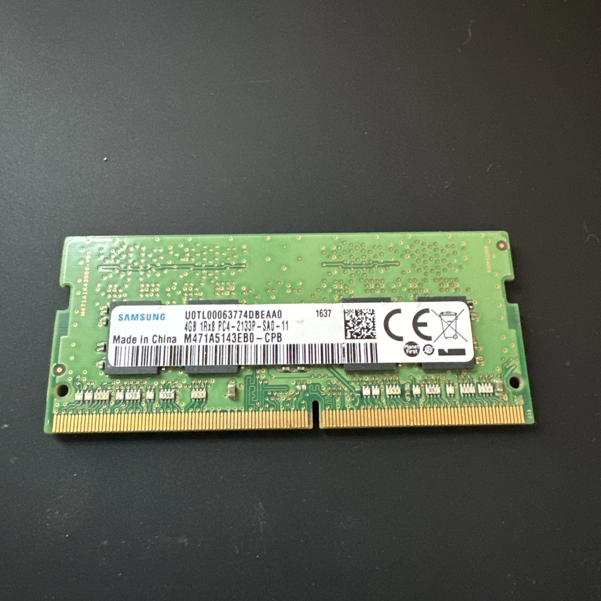 Samsung PC4-17000 (DDR4-2133) Bus Speed Computer RAM 4 GB Total