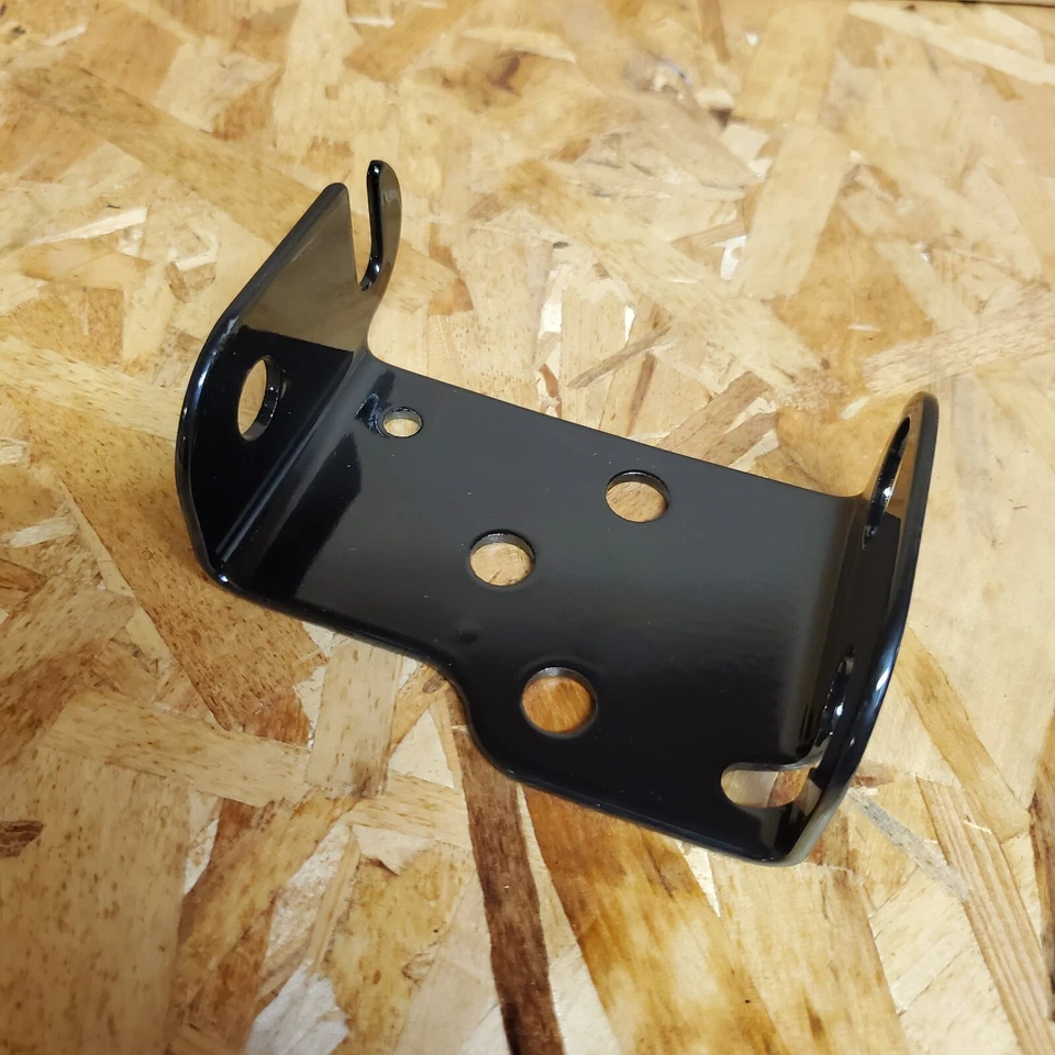 Harley-Davidson Heritage Springer Spot Lights Switch and Choke Bracket 69127-97 - Изображение 2 из 4