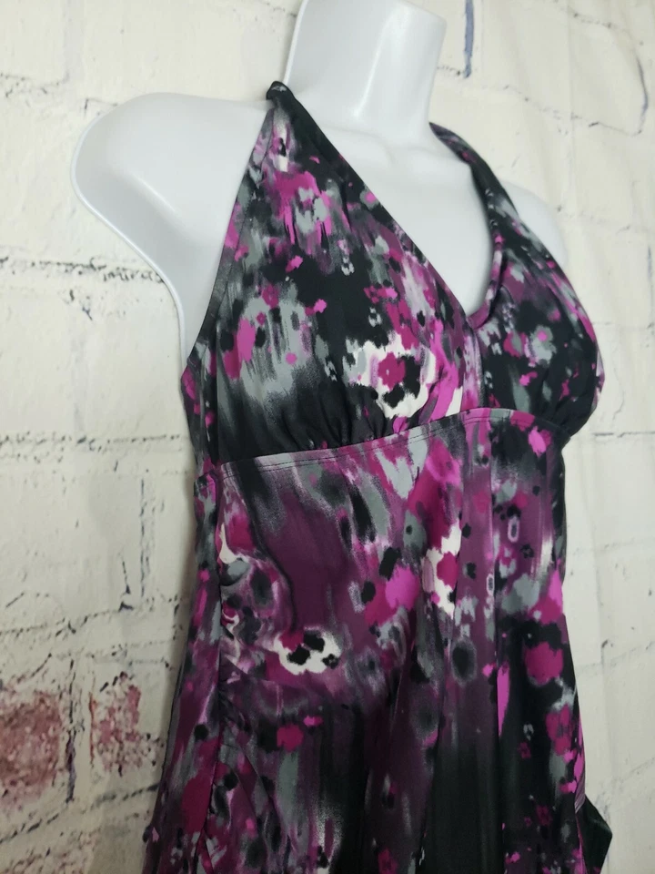 Tankini de maternidad Liz Lange solo pequeño traje de baño multicolor cuello en V halter Foto 4 de 4