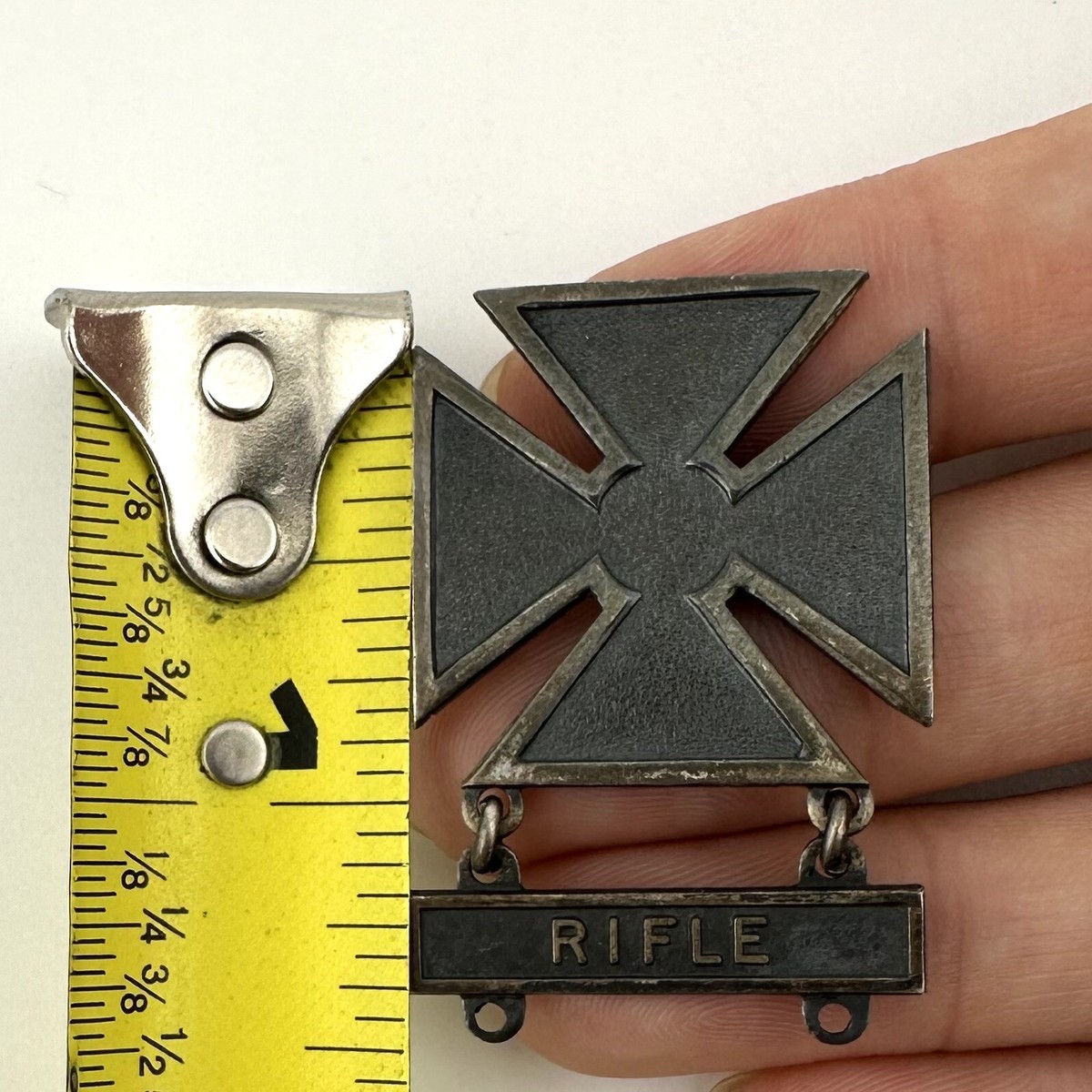 WWII US Army Iron Cross Marksman Badge Pin Rifle Bar Sterling