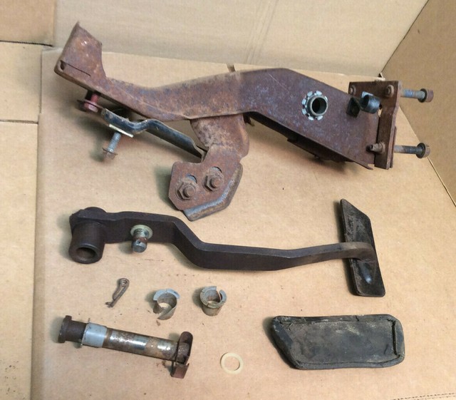 1968 & Other Ford Fairlane Auto Power Disc Brake Pedal Assembly Pin