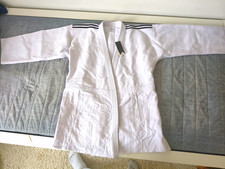 adidas Judoanzug Gi Kampfanzug Kampfsportanzug aus Baumwolle in Wei&szlig;