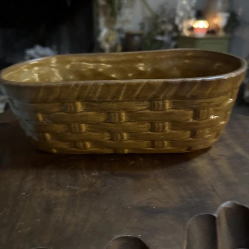 McCoy Floraline Pottery 585 USA Brown Basket Weave design Planter