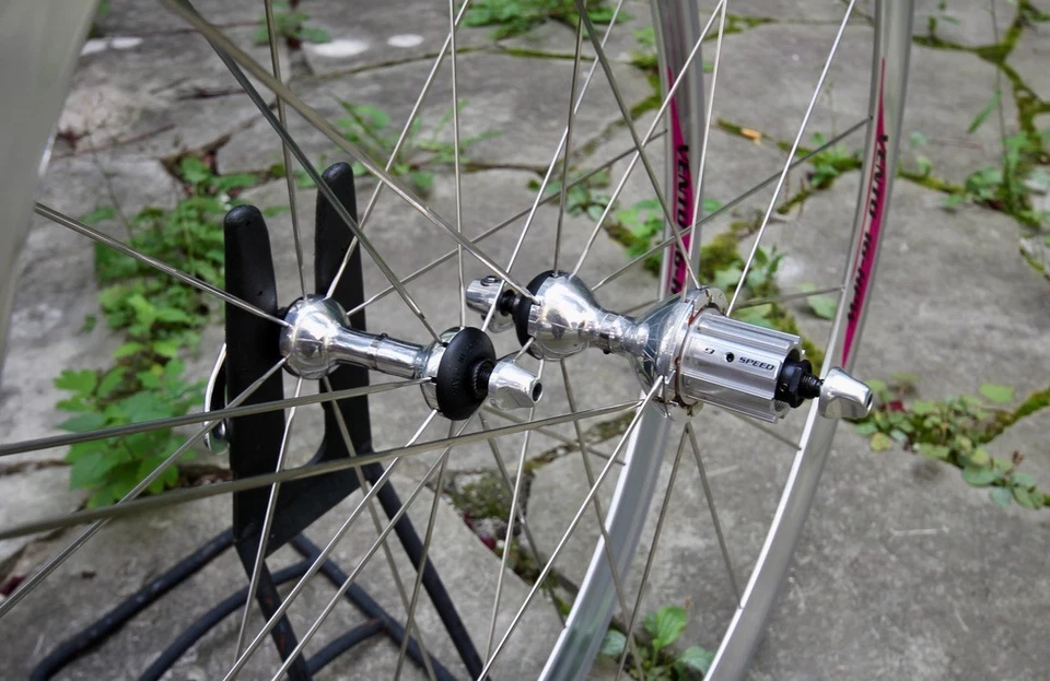 Campagnolo Vento 16 HPW 9 Sp / Clincher 700C / Shamal Record NOS #VELOWIZARD - Bild 4 von 4