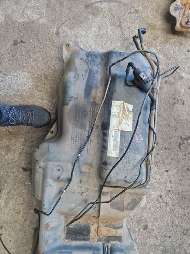 LAND ROVER DISCOVERY 3 2.7 TDV6 FUEL TANK AND SENDER WFE500781 - Picture 5 of 9
