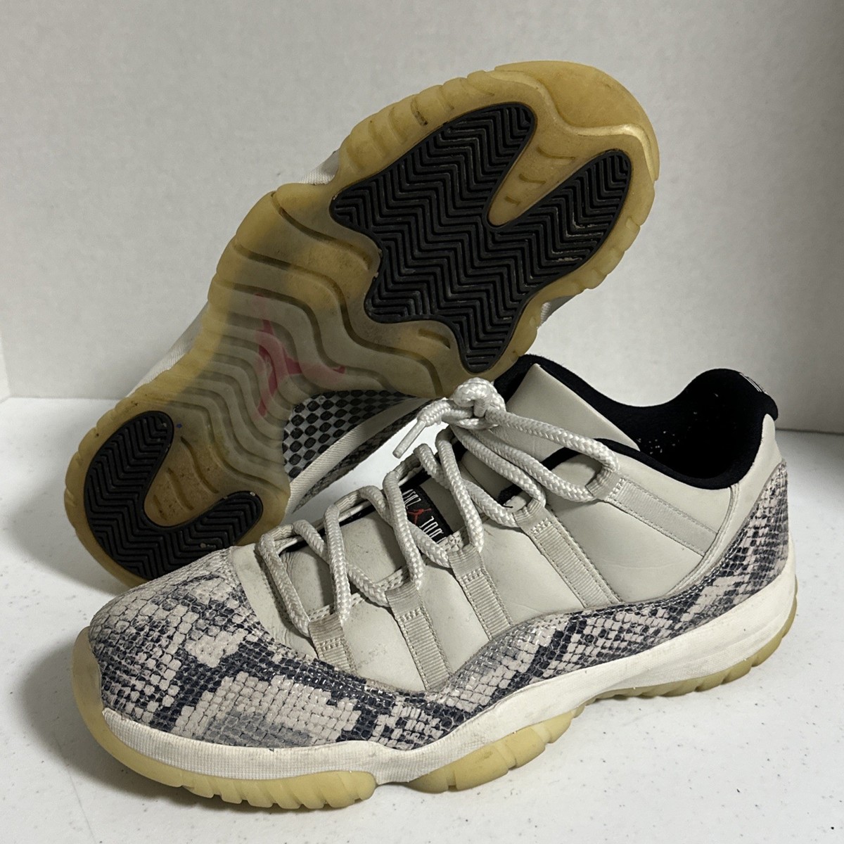 The Air Jordan 11 Low LE “Snakeskin” sz 11.5 Jordan 11 Retro Low Snake Light Bone Men main image 4