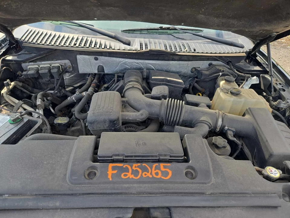 Brazo de control superior delantero derecho usado delantero se adapta a: Ford Expedition 2010 delantero Foto 4 de 4