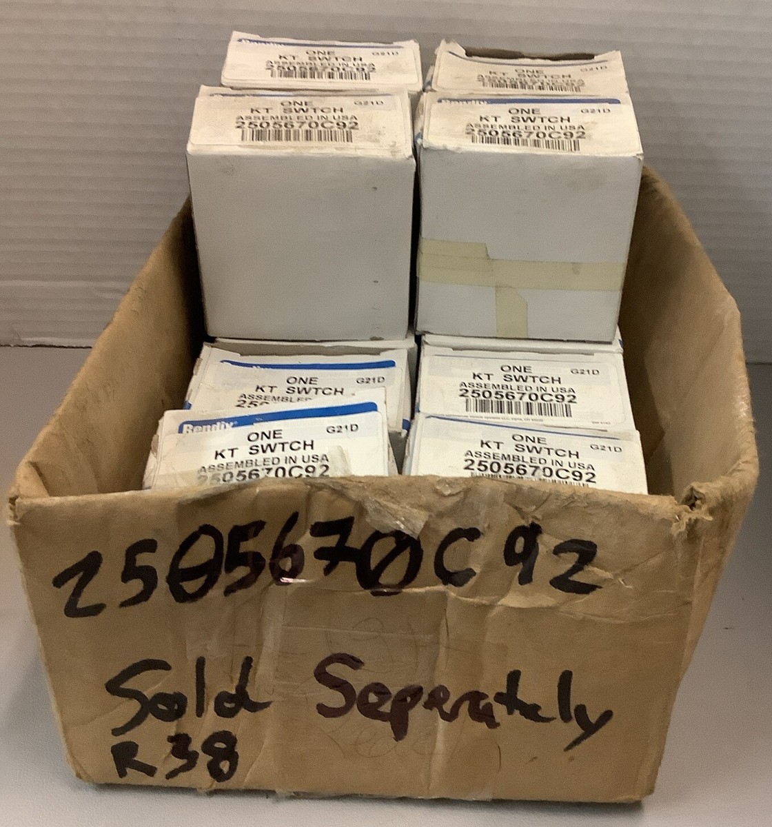 Bendix 2505670C92 Air Brake Pressure Switch fits Bendix 2505670C92 Air Brake Pressure Switch fits