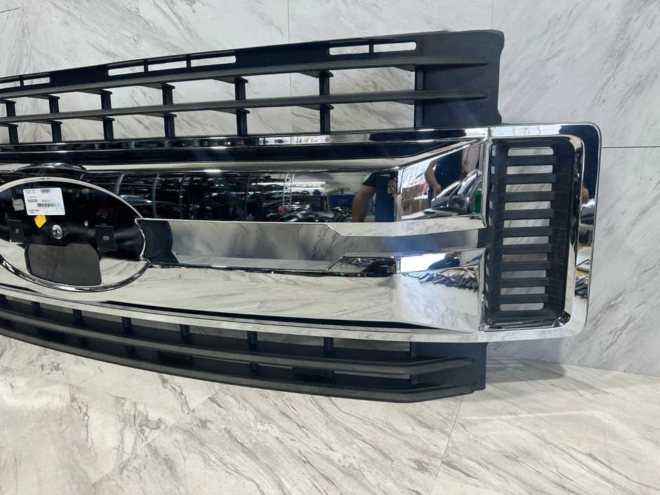 Ford F-250 F-350 F-450 Super Duty 2017-2019 parrilla delantera OEM HC3B-8A164-BK Foto 3 de 4
