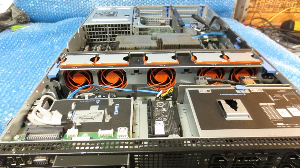 DELL R710 Rack Server 1 E5630 2.53GHZ 12 Cores / 24Threads/ NO HHD/12GB Ram - Image 3 of 4