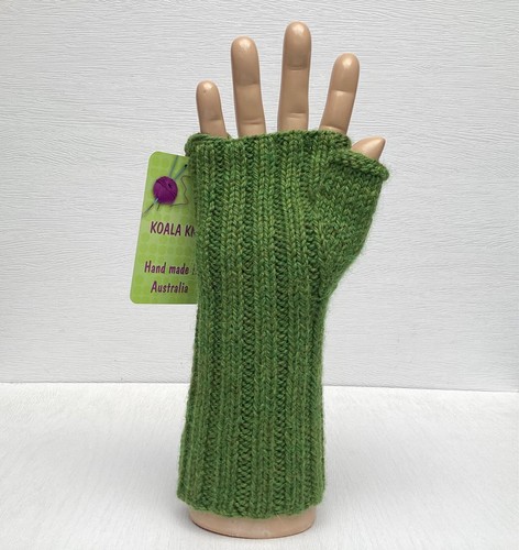 KOALA KNIT HAND KNITTED MENS TEENS OLIVE GREEN WOOL - ALPACA FINGERLESS GLOVES - Picture 12 of 12
