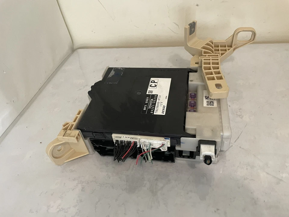 Toyota Highlander 2016 híbrido MPX carrocería control OEM 89221-0E230  Foto 2 de 4