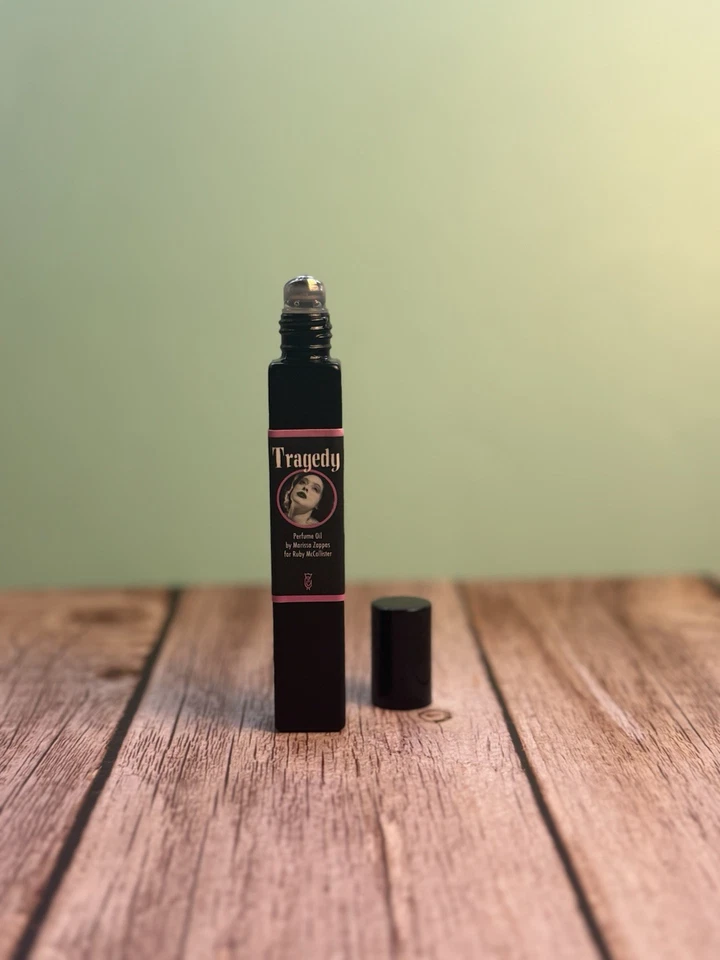 Aceite de tragedia Marissa Zappas en botella original descontinuada Foto 2 de 2