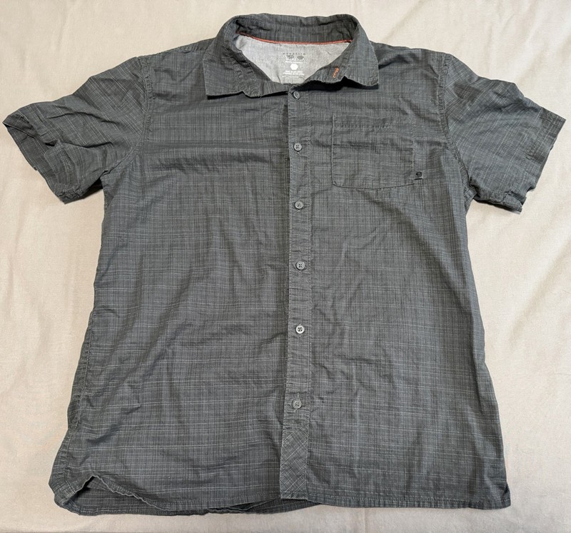 Mountain Hardwear Gray Button Front Outdoor Hiking Shirt Front Pocket Mens M