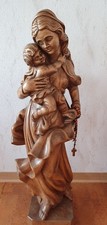 Handgeschnitzte Holzfigur "Madonna mit Jesuskind"