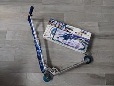 Monopattino a spinta in alluminio richiudibile