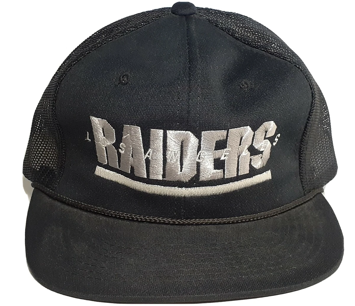 Vintage nfl snapbacks 2025