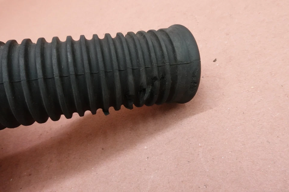 Harley-Davidson Street Rod 750 XG750A 2014-2016 reposapiés delantero izquierdo clavija paso Foto 3 de 4