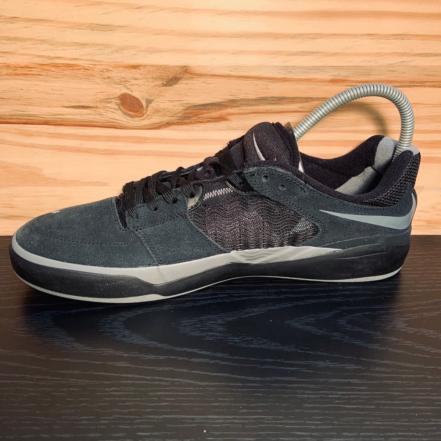 Nike SB Ishod Wair Men's Skate Shoes Size 13 Black Smoke Suede NEW