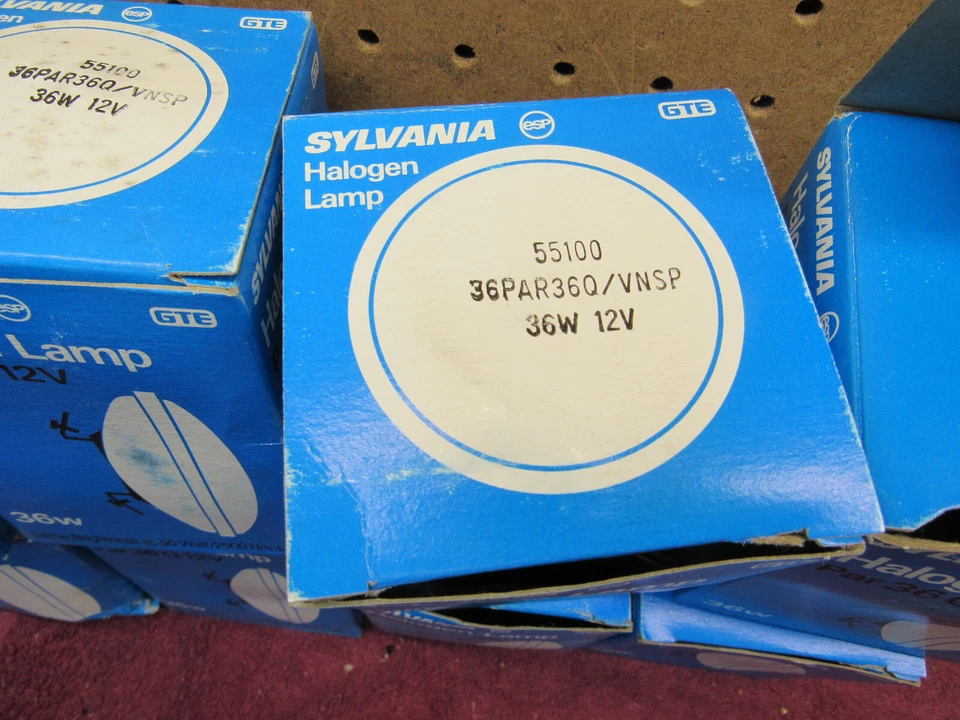 (8) Vintage NOS Philips GTE 55100 Par36Q 36W VNSP 12V Light Bulb Lamp - Image 4 of 4